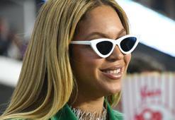Beyonce'den şoke eden sipariş! '110 tavuk burger, 90 pide ve 9 tavuk budu'