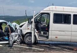 Tokat'ta feci kaza! Öğrenci servisi ile otomobil çarpıştı: 1 ölü, 11 yaralı