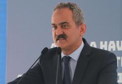 Bakan Özer: 100 bin öğrenciye aylık 863 TL burs vereceğiz