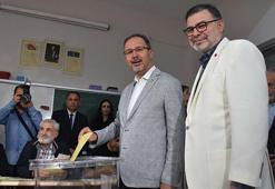 Bakan Kasapoğlu, oyunu İzmir'de kullandı
