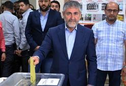 Bakan Nebati'nin sandığından Erdoğan çıktı!