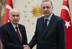 Bahçeli'den Erdoğan'a anlamlı hediye: MHP liderinin öngörüsüne dikkat çekiliyor