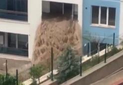 Ankara'da şaşkına çeviren görüntü! Sel suları apartmanın içinden geçti
