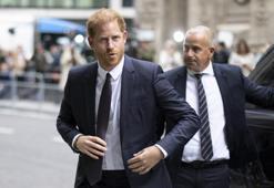 İngiltere Kraliyet ailesinde 130 yıl sonra bir ilk: Prens Harry hakim karşısında