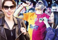 Burcu Güneş'ten Simge'ye destek: Icardi’yse gidilir