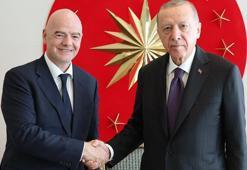 Cumhurbaşkanı Erdoğan, UEFA Başkanı Ceferin ve FIFA Başkanı Infantino ile görüştü