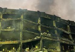 Başakşehir'de iş hanı yangının 3. gününde söndürme çalışmaları devam ediyor