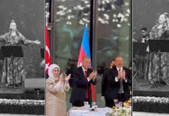 Erdoğan ve Aliyev, Azerin'in söylediği türkü sonrası ayakta alkışladı!