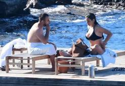 Zehra Çilingiroğlu ve sevgilisinin deniz keyfi!