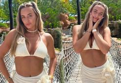 Millie Court bikinili pozlarıyla olay yarattı!