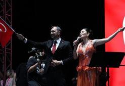 Melek Mosso konseri sonrası Süleymanpaşa Belediye Başkanı Cüneyt Yüksel istifa etti