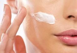 Aynadaki kendinize aşık olacaksınız! Sivilceleri anında yok eden bu besinleri mutlaka tüketin!