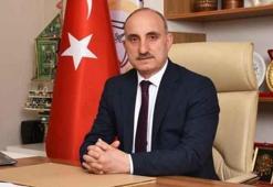 Makamında kalp krizi geçiren Erenler Belediye Başkanı, hayatını kaybetti
