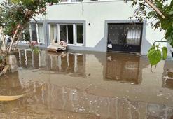 Meteoroloji uyardı sağanak yağış Ordu’yu vurdu! Yollar göle döndü, evleri su bastı