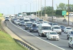İstanbul'da bayram tatili trafiği sürüyor