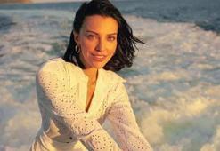 Tuvana Türkay tatil pozlarıyla sosyal medyayı salladı!