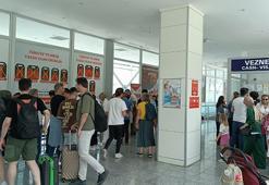 Sarp Sınır Kapısı'nda Kurban Bayramı tatili yoğunluğu