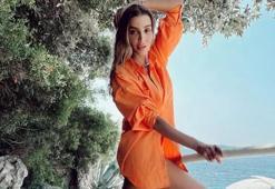 Özge Ulusoy plajda şov yaptı!