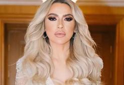 Hadise dekolteli elbisesini giyip poz verdi!