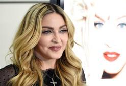 Dünyaca ünlü sanatçı Madonna hastaneye kaldırıldı! Dünya turnesi ertelendi