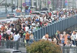 İstanbullular bayramda akın etti! Uzun kuyruklar oluştu