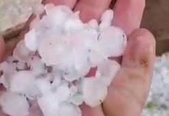 Haziran ayında dolu yağdı! Her yer beyaza büründü