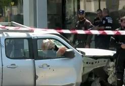 İsrail'de araç kalabalığa daldı: 7 yaralı