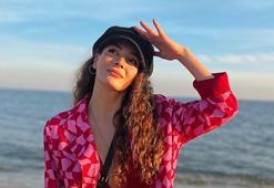 Ebru Şahin kırmızı bikinisiyle poz verdi! Beğeni yağdı