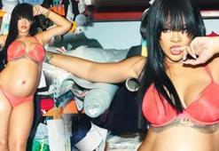 Rihanna hamilelik pozlarıyla sosyal medyayı salladı!