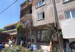 Kullandığı 3 katlı binayı çöp eve çevirdi! Binayı kamyonlarla boşalttılar