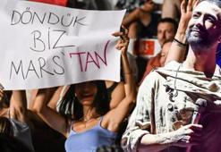 Tan Taşçı'nın şarkı sözlerinden pankart hazırladılar
