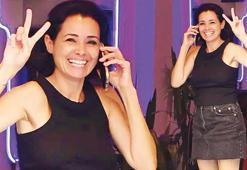 Özgü Namal zafer işareti yaptı!  'Size helal olsun'