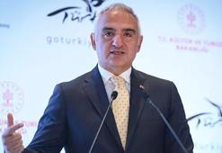 Bakan Ersoy: 6 ayda 22 milyon turist, 21 milyar gelir