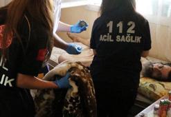 Ailesini ziyarete geldi hayatının şokunu yaşadı! Çöp evde babasını ölüme terk edilmiş halde buldu