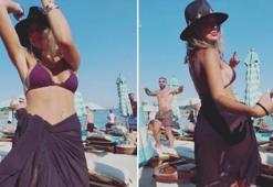 Tuvana Türkay'dan bikinili mezdeke şov! Hayranları ağzı açık izledi