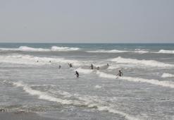 Uyarı geldi! Bir kentte denize girmek yasaklandı