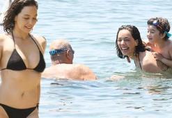Azra Akın tatilde! Tescilli güzel fit haliyle dikkat çekti