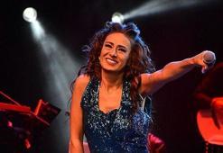 Yıldız Tilbe 13 bin kişiye konser verdi!