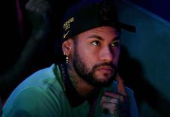 Paris Saint-Germain'den ayrılan Neymar, Al Hilal'e transfer oldu