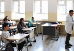 Liselerde sınıfta kalma var mı, devamsızlık affı kaldırıldı mı? Liselerde sınıf tekrarı hakkı geldi mi, devamsızlıktan kalanlara af var mı, liselere sınıfta kalma var mı?