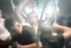 Metrobüste yumruk yumruğa kavga! Anbean kaydedildi