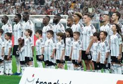 Beşiktaş - Pendikspor maçında iptal edilen gol ve penaltı kararı! Top çizgiyi geçti mi?