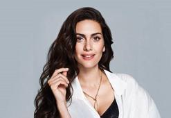 Bergüzar Korel imajını tazeledi: Yeni hali Esra Erol'a benzetildi