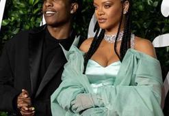 Rihanna ikinci kez anne oldu! İşte bebeğin cinsiyeti