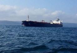 Petrol tankeri arıza yaptı İstanbul Boğazı trafiğe kapatıldı