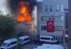 Bağcılar'da inşaat malzemeleri dükkanında yangın