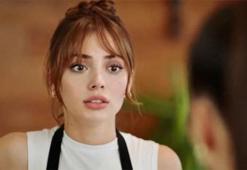 Rabia Soytürk mini şortuyla teknede şov yaptı!