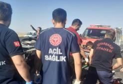 Diyarbakır’da lastiği patlayan otomobil takla attı! Kan donduran kaza