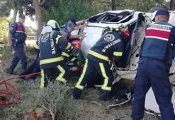 Motosiklet ile çarpışan otomobil mezarlığa uçtu! Kan donduran feci kaza