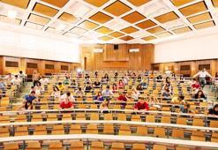 YÖK'ten  'ders ücreti' uyarısı! Yıllık olarak alınamaz